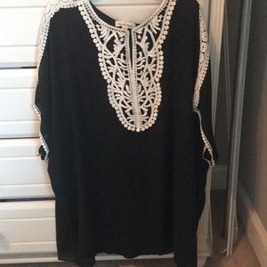 Pretty, brand new, black top.